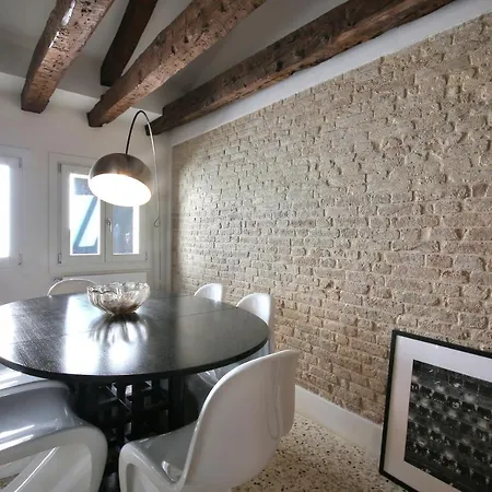 Teatro Apartment *